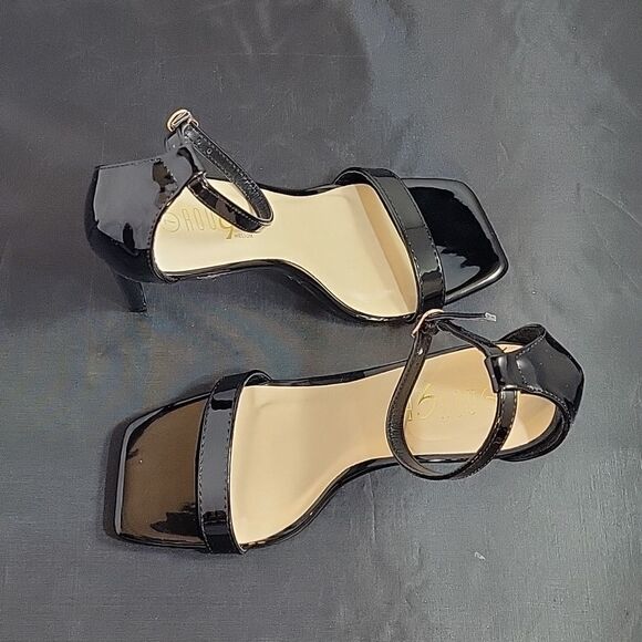 BRAND NEW ROUGE HELUIM SQUARE TOE ADJUSTABLE ANKLE AND ONE BAND STRAP SANDAL - Picture 12 of 16